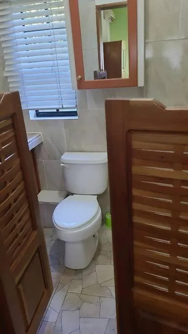 Meditation Heights B&B Villa ネグリル 0*,